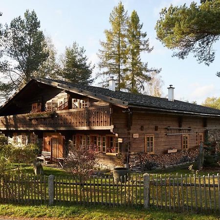 Volarska Roubenka Guest House โวลารี ภายนอก รูปภาพ